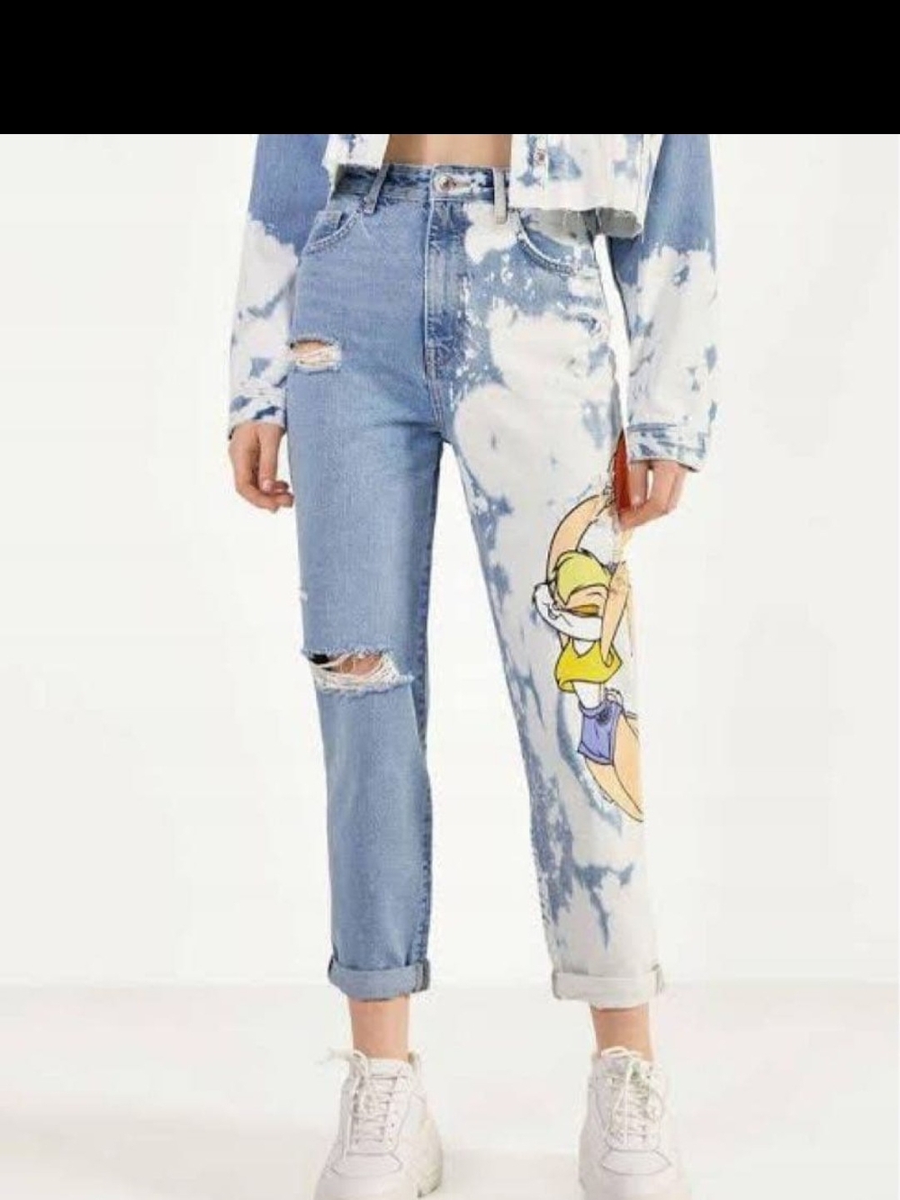 Bershka Lola Bunny Space Jam Tie-Dye Boyfriend Jeans